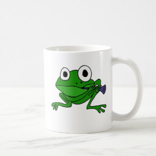 BH, lustiger Frosch, der Clarinet spielt Kaffeetasse