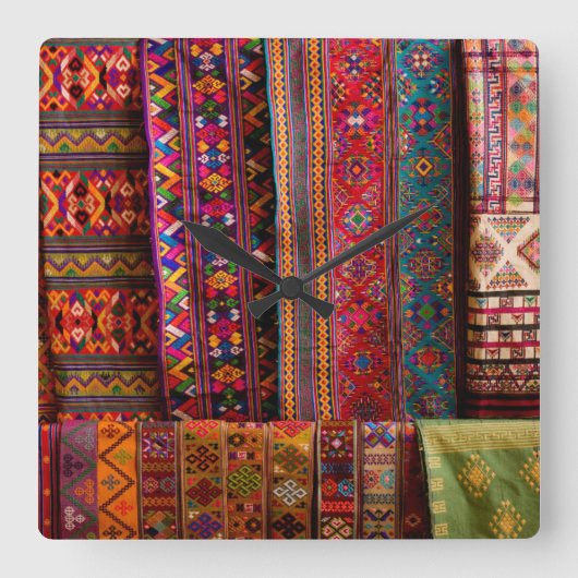 Bhutan fabrics for sale quadratische wanduhr (Vorderseite)