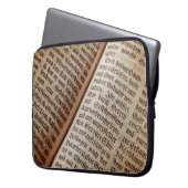 Bibelbuchseite mit Textur Laptopschutzhülle (Vorderseite Links)