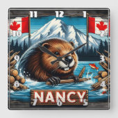 Biber mit Keule von kanadischen Fahnen Quadratische Wanduhr (Vorderseite)