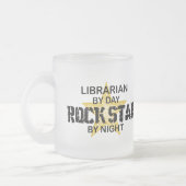 Bibliothekar-Rockstar bis zum Nacht Mattglastasse (Links)