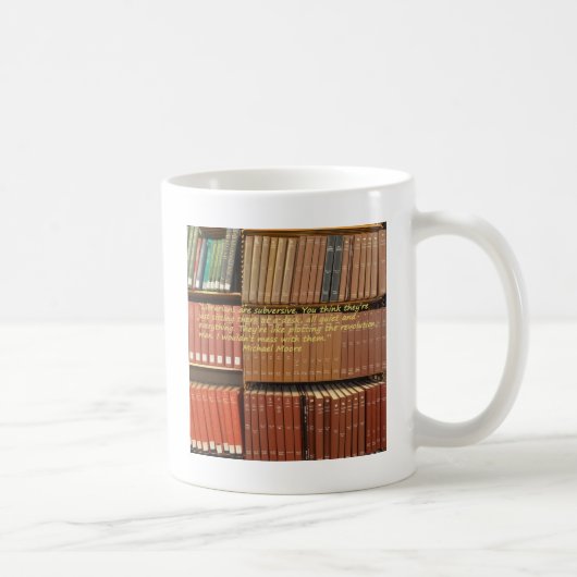 Bibliothekare sind subversivees Zitat durch Kaffeetasse (Rechts)
