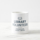 Bibliotheks-Freiwilliger Custom Kaffeetasse (Mittel)