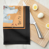 Bichon Frise Trick oder Treat Handtuch (Viertel Falte)