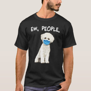 Bichons sehen uns Menschen, die Gesichtsmaske trag T-Shirt