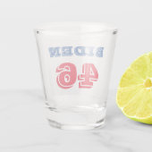 Biden 46 Kollegiatstil Schnapsglas (Rückseite)