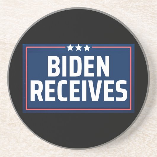 Biden erhält getränkeuntersetzer (Vorne)