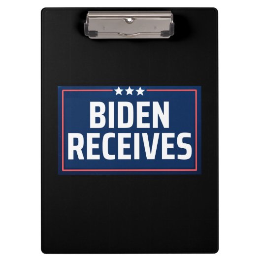 Biden erhält klemmbrett (Vorderseite)