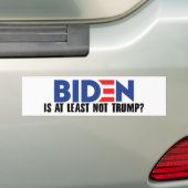 Biden ist zumindest nicht Trump? Autoaufkleber (Auf Auto)