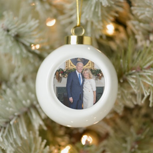 Biden Staat der Weihnachtsanschrift Gewerkschaft Keramik Kugel-Ornament (Baum)