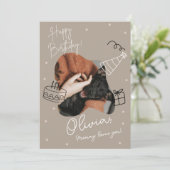 Biege Modern Pet Foto Birthday Card Einladung (Stehend Vorderseite)