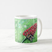 Biene auf Crimson Clover Painting Kaffeetasse (VorderseiteRechts)