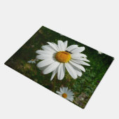 Biene auf Daisy Alaskan Summer Nature Foto Fußmatte (Schrägansicht)