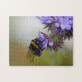 Biene auf einem Blue Tansy Jigsaw Puzzle
