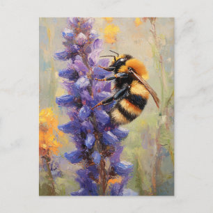 Biene auf einer Lila Lupine-Blume Postkarte