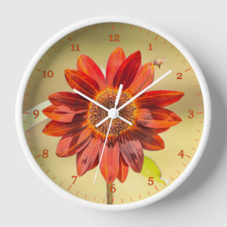 Biene auf einer Roten Sonnenblume Prado Uhr