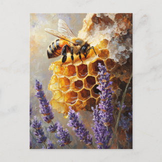 Biene auf Honey Comb mit Lavender-Blume Postkarte