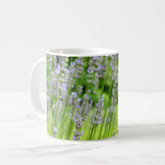 Biene auf Lavender Summer Floral Kaffeetasse (Vorderseite Links)