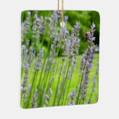 Biene auf Lavender Summer Floral Keramikornament (Rechts)