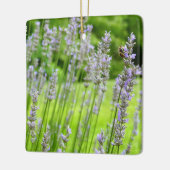Biene auf Lavender Summer Floral Keramikornament (Links)