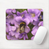 Biene auf lila Blumen Mousepad (Mit Mouse)