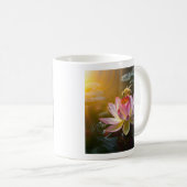 Biene auf Lotus-Blume Kaffeetasse (VorderseiteRechts)