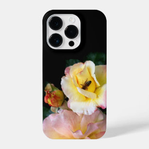 Biene auf rosa Gelben Rosen Blume iPhone 14 Pro Hülle