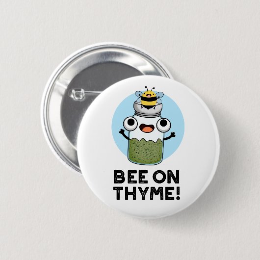 Biene auf Thyme Funny Herb Insect Pun Button (Vorne & Hinten)