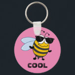 Biene Cool | Funny Trendy Bee individuell anpassba Schlüsselanhänger<br><div class="desc">Biene Cool | Funny Trendy Bee Customizable Schlüsselanhänger Ein einzigartiges Geschenk für fast jeden Anlass. Sie können dieses Produkt anpassen,  indem Sie den Namen Ihres Freundes,  Vaters,  Freundes,  Freundes oder sogar Ihres eigenen Namens hinzufügen!</div>
