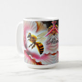 Biene, die eine blühende Hibiskus-Blume befruchten Kaffeetasse (Vorderseite Links)