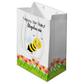 Biene in Tulip Garden Mittlere Geschenktüte (Vorderseite Schrägansicht)