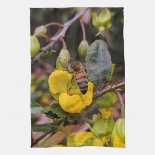 Biene LIEBT Butterblumen-Gelbe Blumen Geschirrtuch