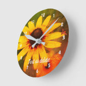 Biene on Black Mit Augen Susan Blume Abstrakt  Runde Wanduhr (Winkel)