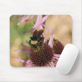 Biene on Black Mit Augen Susan Pano Mousepad (Mit Mouse)