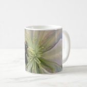 Biene on Clematis Blume Kaffeetasse (VorderseiteRechts)