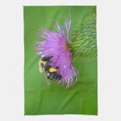Biene on Thistle Kitchen Handtuch (Vertikal)