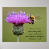 Biene on Thistle Scripture Fotografy Art Print Poster (Vorne)