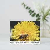 Biene phantastisch inspirierende Biene auf gelbem Postkarte (Stehend Vorderseite)