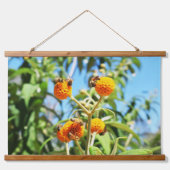 Bienen am Arbeitsplatz Wandteppich Mit Holzrahmen (Vorne)