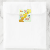 Bienen in schönen farbenfrohen Blumenklebern Quadratischer Aufkleber (Tasche)