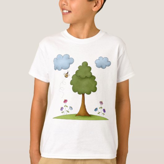 Bienen- und Baumlandschaft mit Blume und Wolken T-Shirt (Vorderseite)