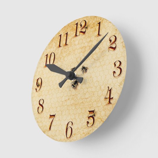 Bienen und Honigwaben Runde Wanduhr (Winkel)