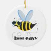 Bienenfigur mit Schnurrbart-Sonnenbrille Bee Easy Keramik Ornament (Hinten)