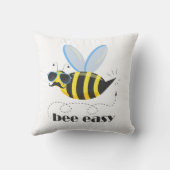 Bienenfigur mit Schnurrbart-Sonnenbrille Bee Easy Kissen (Rückseite)