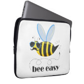 Bienenfigur mit Schnurrbart-Sonnenbrille Bee Easy Laptopschutzhülle (Vorne Rechts)