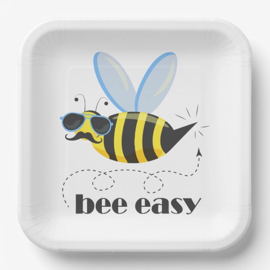 Bienenfigur mit Schnurrbart-Sonnenbrille Bee Easy Pappteller (Vorderseite)