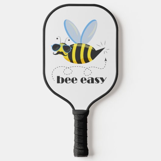Bienenfigur mit Schnurrbart-Sonnenbrille Bee Easy Pickleball Schläger (Vorderseite)