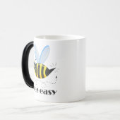 Bienenfigur mit Schnurrbart-Sonnenbrille Bee Easy Verwandlungstasse (Vorderseite Links)