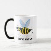 Bienenfigur mit Schnurrbart-Sonnenbrille Bee Easy Verwandlungstasse (Links)