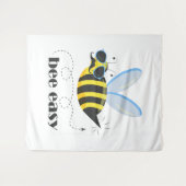 Bienenfigur mit Schnurrbart-Sonnenbrille Bee Easy Wandteppich (Vorderseite (Horizontal))